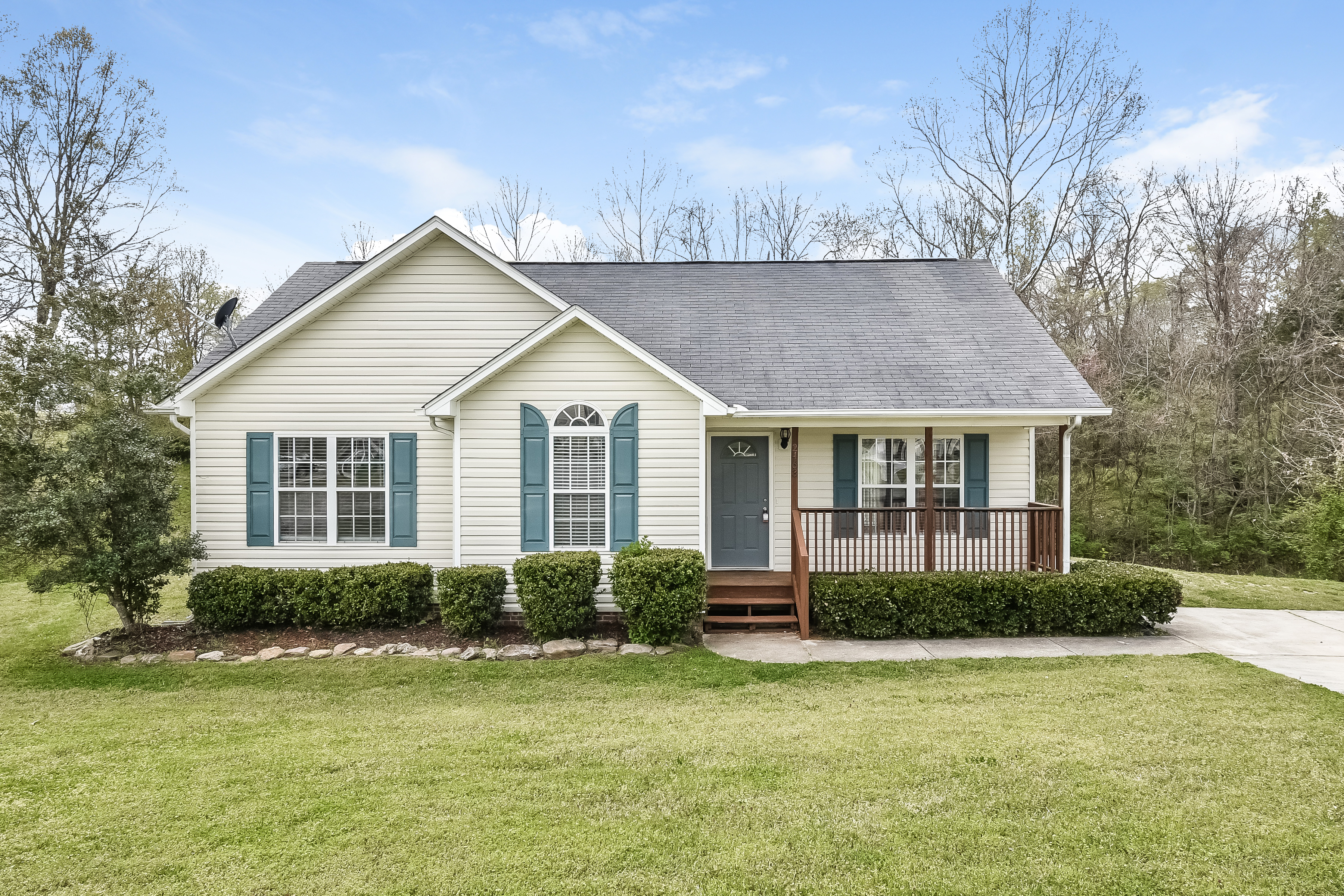 2463 St Stephens Ct High Point, NC 27265